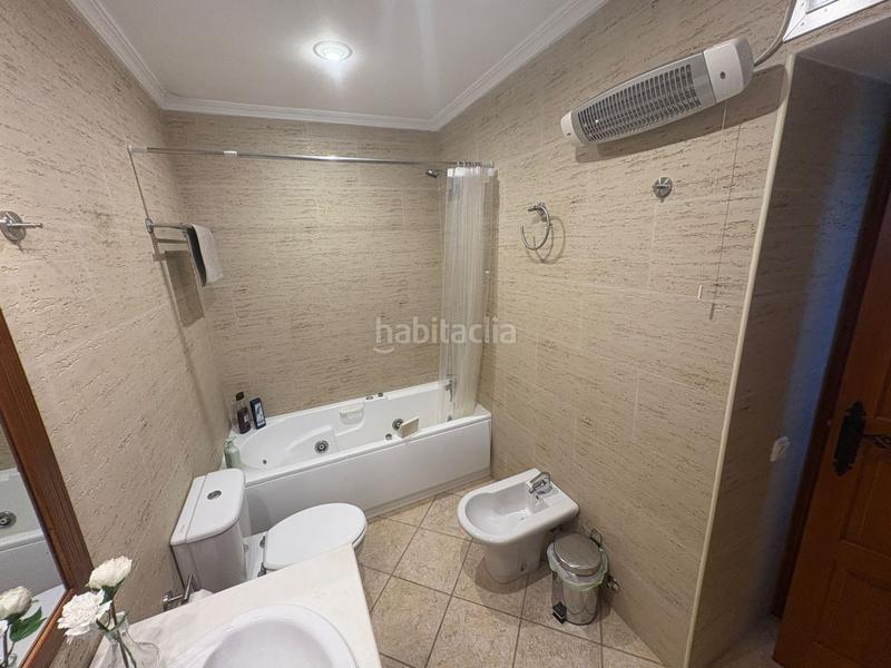 Foto f605022f-0d53-45d7-92ca-8d76e786a179. Miete chalet mit parking in Centro Huelva