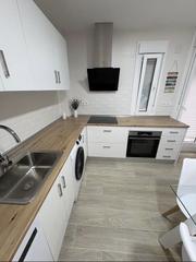 Location Appartement à Isla Chica. Piso en alquiler en isla chica, 5 dormitorios.