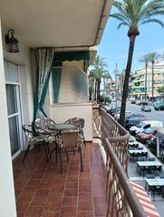 Rent Flat in Punta Umbría. Piso en alquiler en avenida andalucía, 4 dormitorios.