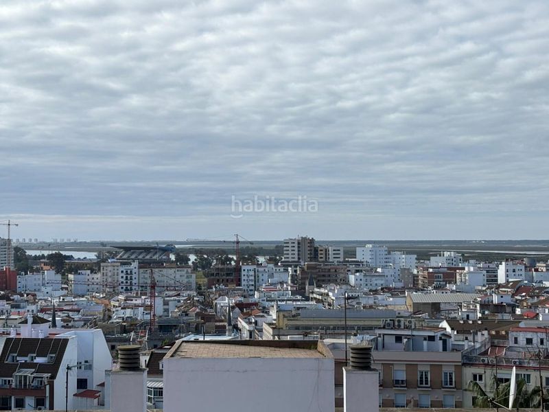 Foto 1c7d4bd8-6035-40df-9732-432c37eef02e. Lloguer pis amb aparcament a Centro Huelva