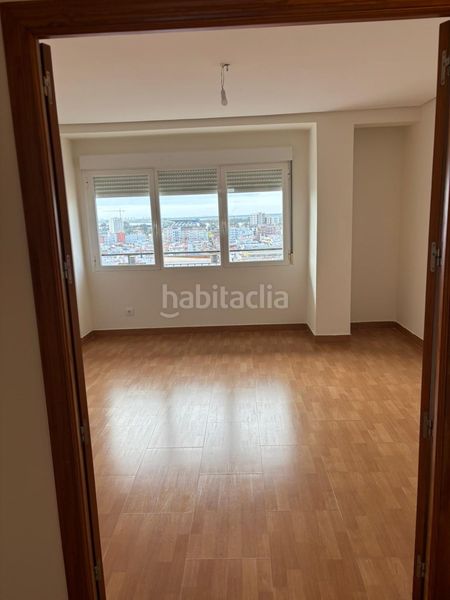 Foto 78a4f220-5e8c-43d4-8d84-a7cc811bd1d2. Lloguer pis amb aparcament a Centro Huelva