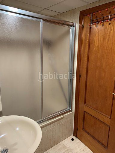 Foto 9a8c9cf6-b662-4db3-b385-85ad574f2127. Rent flat with parking in Centro Huelva