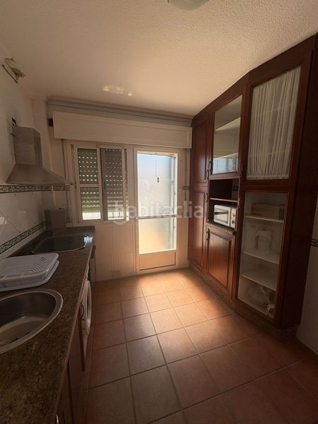 Foto 81ade7a7-b2ca-4965-a665-169e54fcaa6a. Alquiler chalet  en alquiler , 4 dormitorios. en Aljaraque