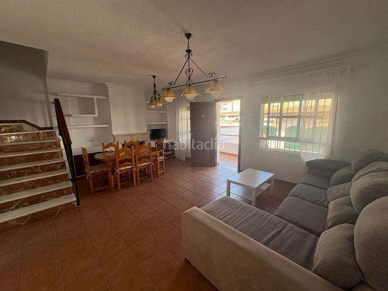 Foto cf9cec5d-532b-4259-9fdd-f475c5a67a84. Location chalet avec parking dans Núcleo Urbano Aljaraque