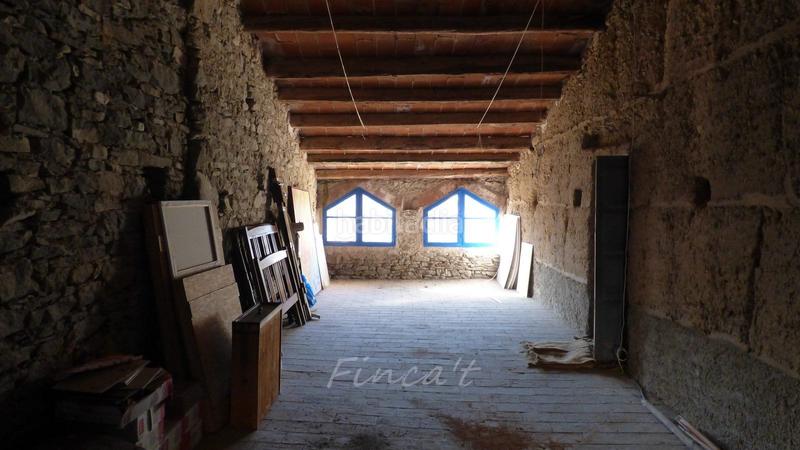 Foto f7e682c4-c13a-43dc-8d33-ceb7c5cd6dc6. Maison jumelée avec chauffage parking dans Monistrol de Calders