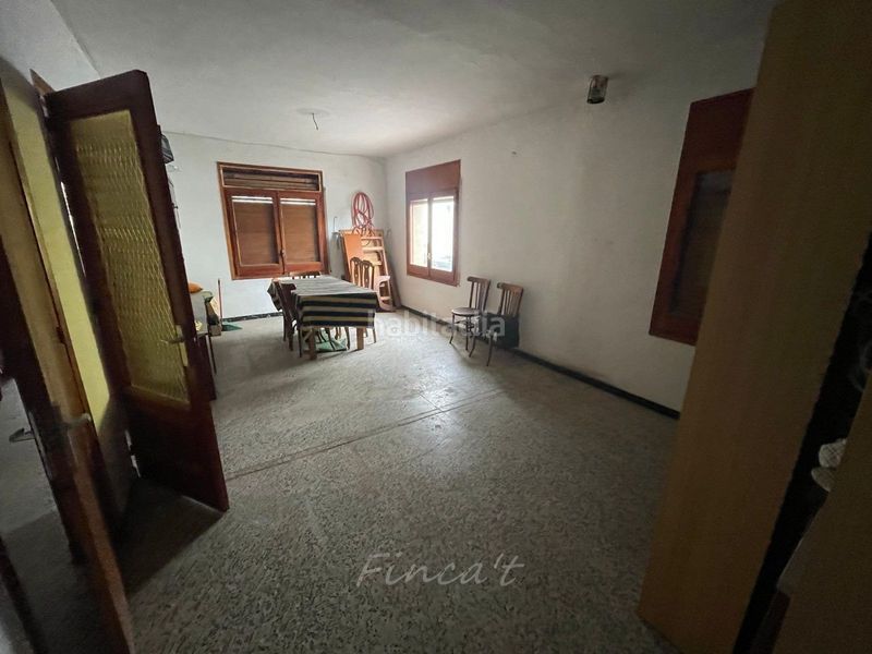 Foto a460d8cf-a794-40cb-8869-8f6201fc677a. Edificio en carrer de l'estany 2 edificio para reformar en Castellterçol