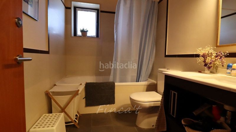Foto d7ba9fbe-2fb2-4739-b92d-7f4a52460e57. House with heating in Castellterçol