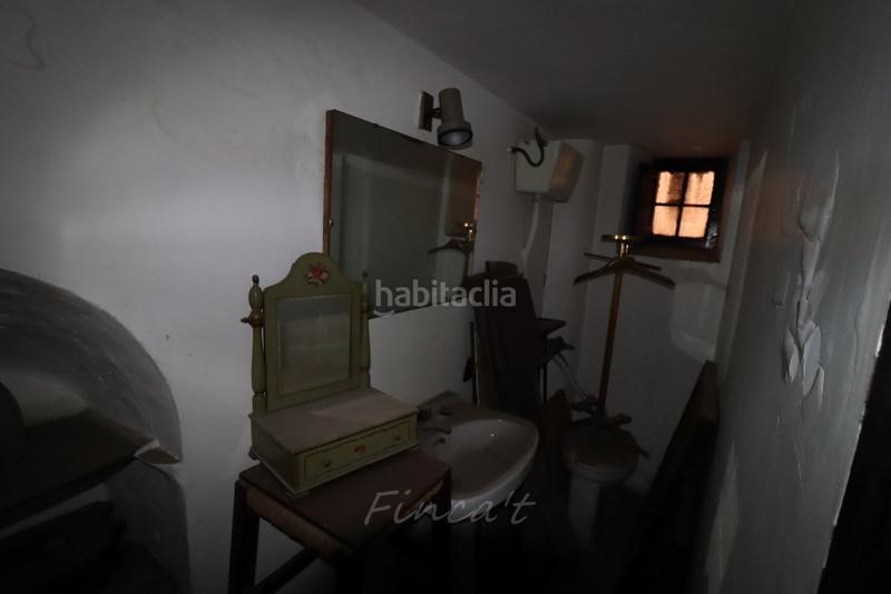 Foto 2d246c28-0e9f-44f5-99b8-7a022005e789. Edifici a carrer del comerç 2 a Moià