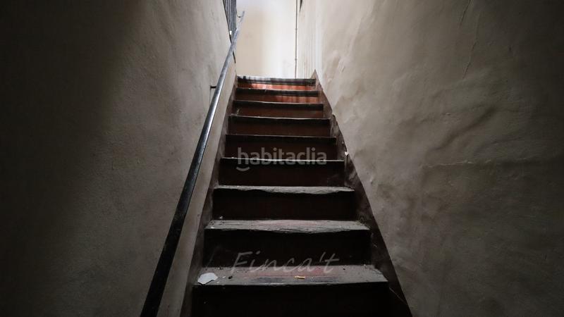 Foto ccb7fce7-4f96-45a4-a95b-5a1c4b042f65. Edifici a carrer del comerç 2 a Moià