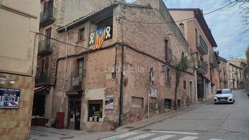 Foto d72a991d-cddd-4386-bdef-639bf95ea0d5. Edifici a carrer del comerç 2 a Moià