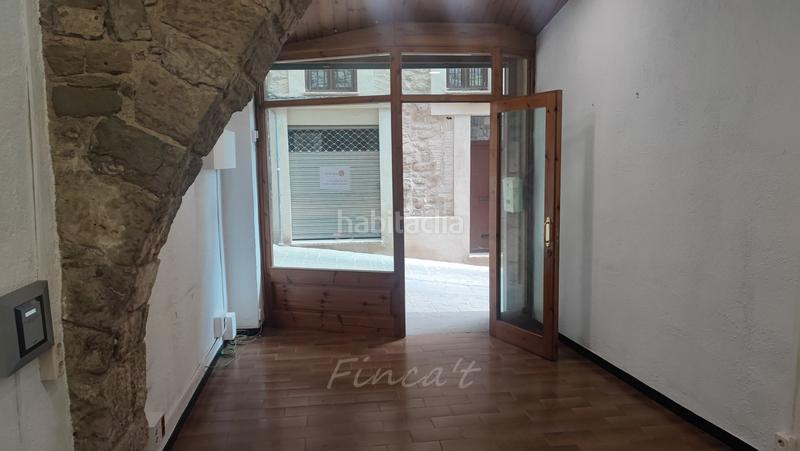 Foto 1e444493-5ff6-48b4-b9fb-7b71c0f78170. Lloguer local comercial a Moià