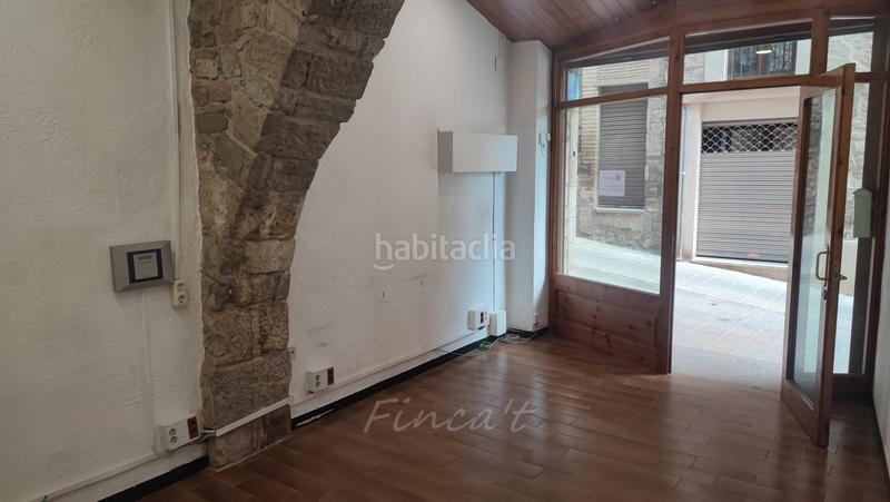 Foto f1e01d57-4466-4ee0-b34e-51c430e5c5ae. Lloguer local comercial a Moià