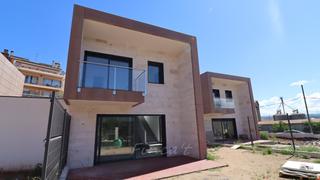 Casa  Carrer de l'agricultura. Casa para estrenar con alta eficiencia energética