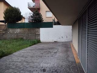 Aparcament cotxe a Carrer de massamsó 8. Dos plazas de parking exteriores en venta en el casco urbano de