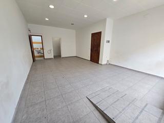 Affitto Locale commerciale in Carretera de vic 2. Local cèntric a moià