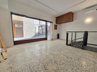 Location Local commercial à Carrer de sant antoni 5. Local molt cèntric a moià