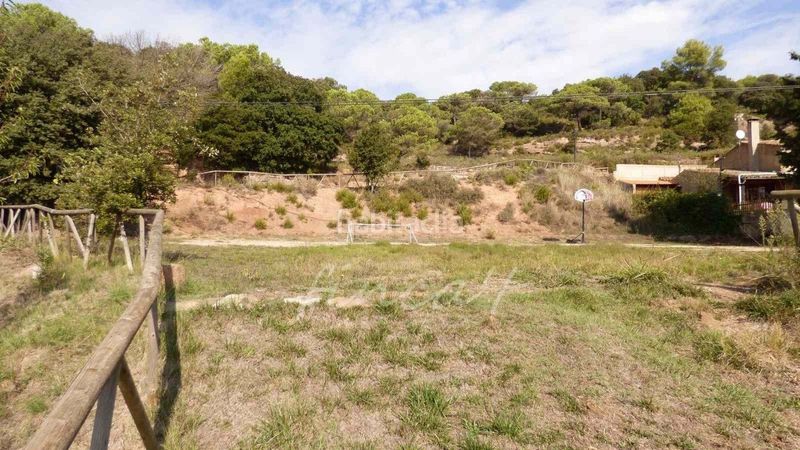 Foto 8635d9ba-ff90-4950-ba91-f1f408d27771. Terreny residencial a Granera