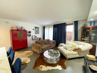 Appartement à Carrer passarell 32. En edifiio con piscina