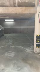 Rent Car parking in Avinguda de la vila 23. Plaça de d'aparcament en lloguer