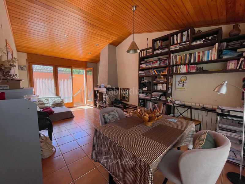 Foto 1552d5a7-ba93-4521-93f9-1678abe54f8f. Casa adossada amb xemeneia calefacció a Castellterçol