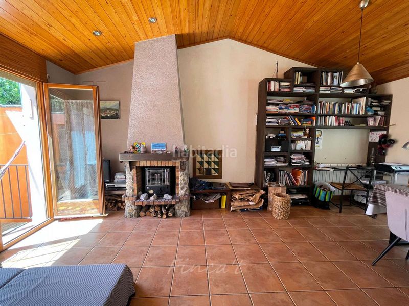 Foto 4aeceb7b-54c3-4129-b7fd-c920f0be51f4. Casa adossada amb xemeneia calefacció a Castellterçol