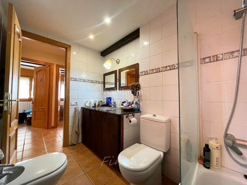 Foto 537de635-116d-40a2-886e-062abb01c2ef. Casa adossada amb xemeneia calefacció a Castellterçol