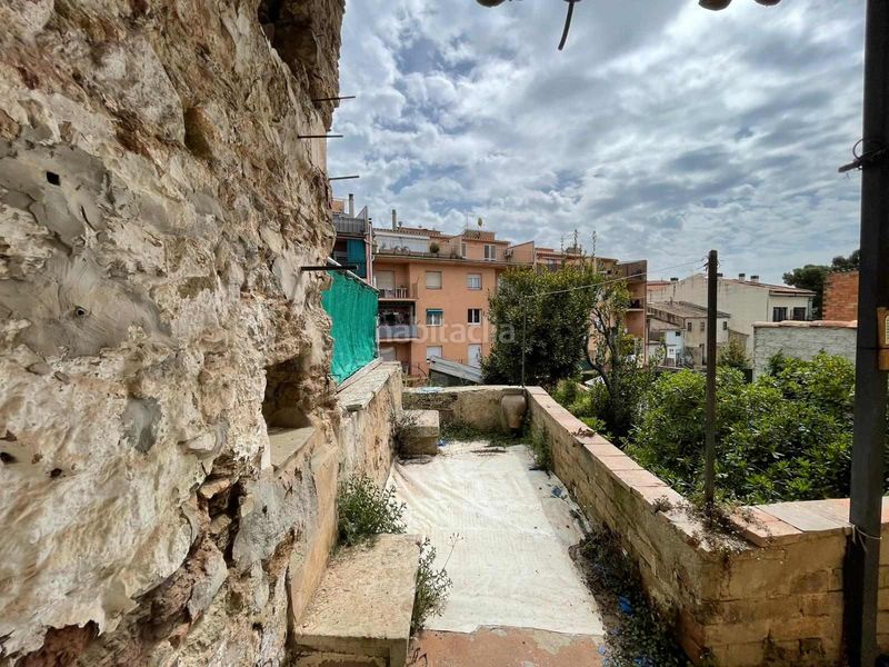 Foto 0a9575a6-50a0-4dd8-92ae-714797774821. Casa adossada a carrer de la tosca 17 a Moià