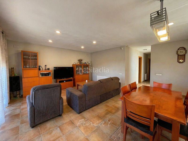 Foto df9fa3f7-80a9-46ff-8576-756f7784cd70. Casa amb calefacció a Moià