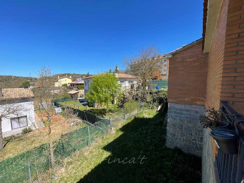 Foto f1a5cc6a-fc72-458e-9759-5517bcf78377. Casa amb calefacció a Moià