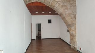 Affitto Locale commerciale in Carrer de les joies 19. Local en lloguer