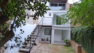 Casa pareada  Carrer francesc viñas. Casa pareada con 5 habitaciones con calefacción y vistas a la mo