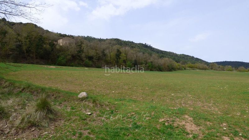 Foto 0a227c9b-7cf3-406d-ae4c-d25f4e5553f6. Masia amb aparcament a Castellterçol