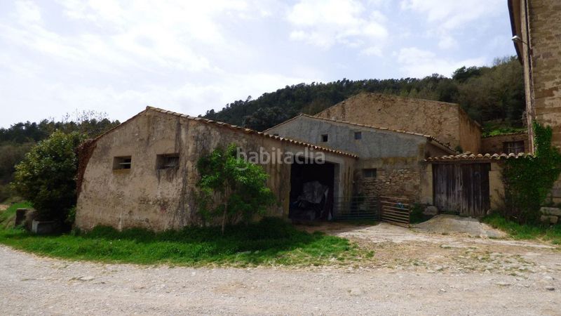 Foto 0bcd1190-9ce6-4f56-a936-99482d81cbf8. Masia amb aparcament a Castellterçol