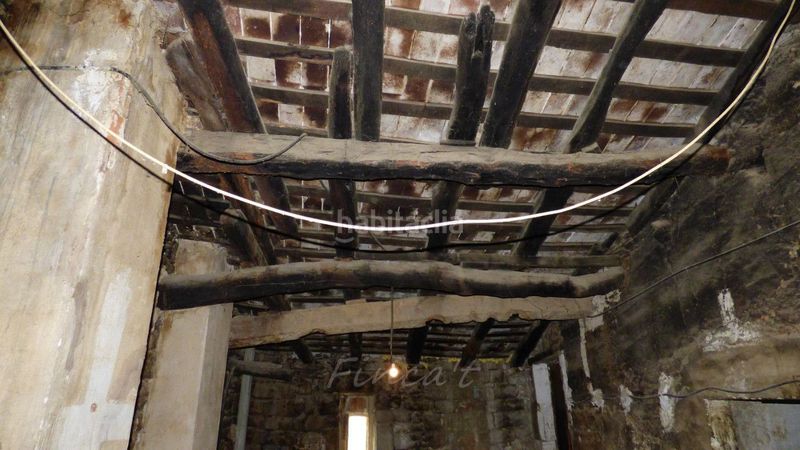 Foto 9aed2fa7-fc74-4e0c-86a4-bec9653632d0. Masia amb aparcament a Castellterçol