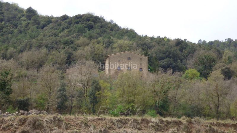 Foto fa086131-c4a6-4716-8a08-28e5d1e45ad9. Masia amb aparcament a Castellterçol