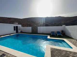Casa en Gran Tarajal. Chalet de lujo cerca de playa y puerto!
