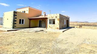 Casa a Antigua pueblo. Impresionante villa en las pocetas con espacio para piscina