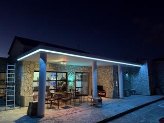Xalet a Triquivijate. Villa de lujo completamente renovada con 10.000 m de terreno en