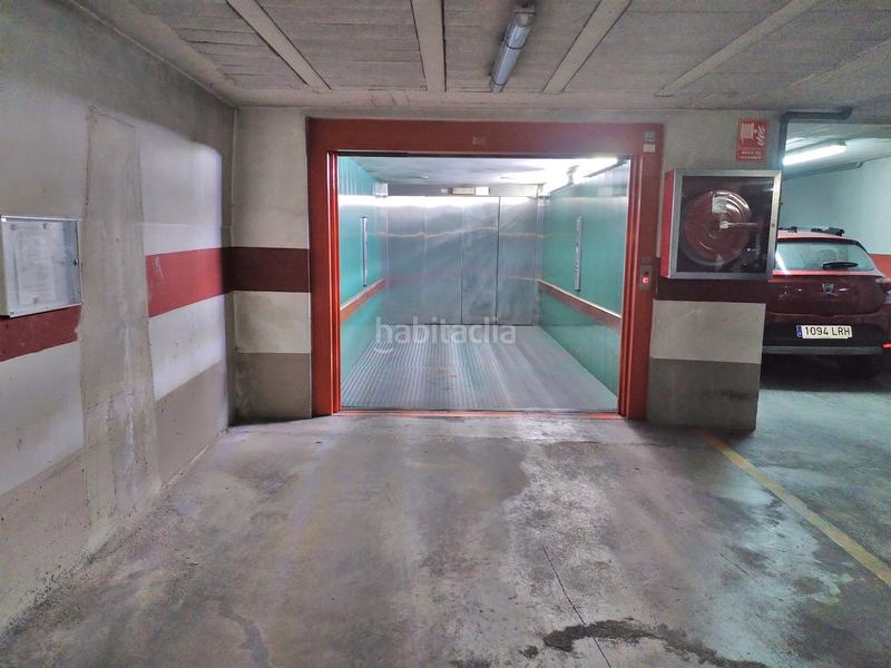 Foto 8943acb8-fb0a-4d37-bf53-634f440217d6. Parking coche en Mercado Alicante