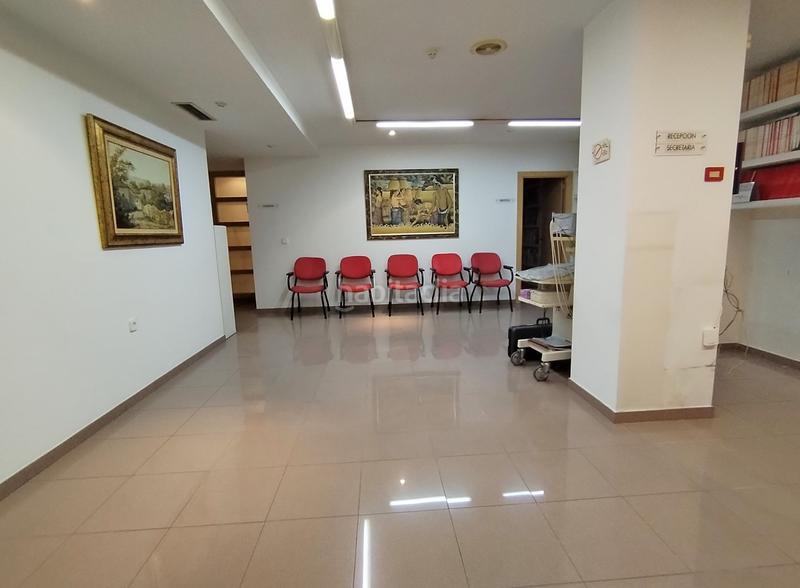 Foto fb308302-a2ae-45db-b3a2-38c1fd971a6b. Flat with heating in Barrio del Centro Alicante