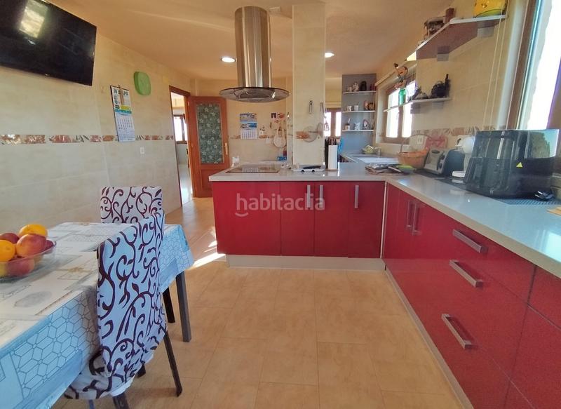 Foto b202f280-969f-4766-91dd-8f1d2d83cfb5. Casa amb calefacció piscina a Sierra Helada Benidorm