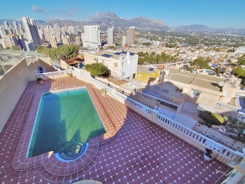 Foto 20090296-037e-420b-ae33-5dda99bf1f65. House with heating pool in Sierra Helada Benidorm