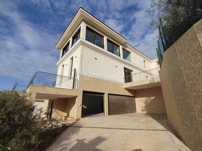 Foto 5c12f126-223a-4e67-a9fd-4835f8dd8e5e. Chalet mit heizung parking pool in Rincón Alto Benidorm