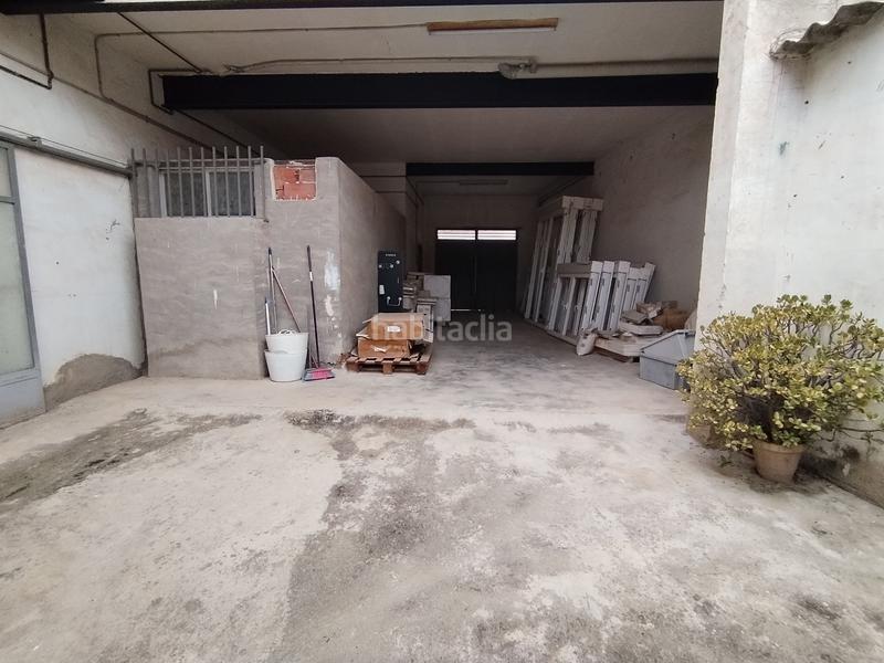 Foto 0a99292c-d81f-4154-a678-7a4356f4a0fc. Edificio en Monforte del Cid