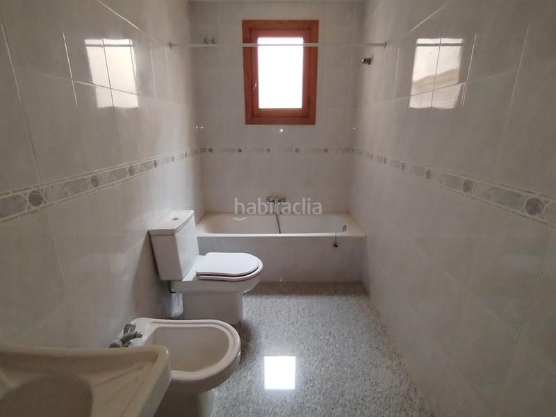 Foto 609c58eb-0f02-4a4b-b462-f85fde78c064. Edifici a Monforte del Cid