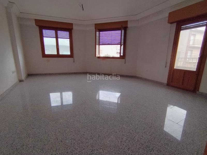Foto b09a58f1-d16f-4088-9fd6-bf4be4dcb173. Edifici a Monforte del Cid
