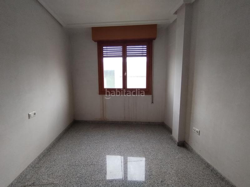 Foto b7ffb2bd-992a-45a5-8d83-4502fabd40a6. Edifici a Monforte del Cid