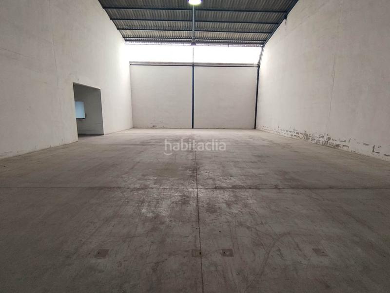 Foto a27a462e-7f69-4cc4-8707-7b2c1b5b11ee. Location bâtiment à usage industriel dans Pla de la Vallonga Alicante