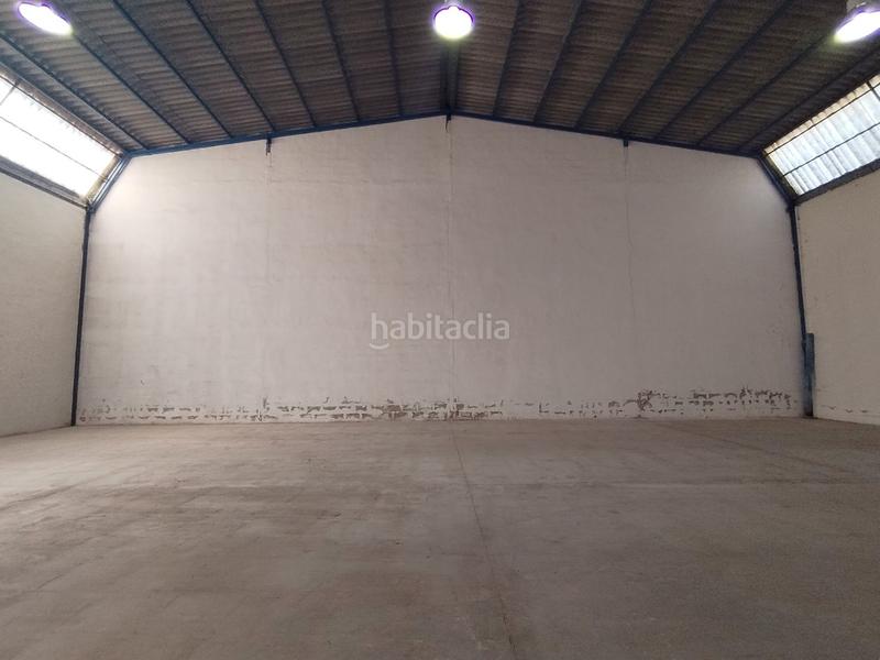 Foto 3cf40958-403f-43c8-8181-6dd07b5ec3cd. Affitto capannone industriale in Pla de la Vallonga Alicante