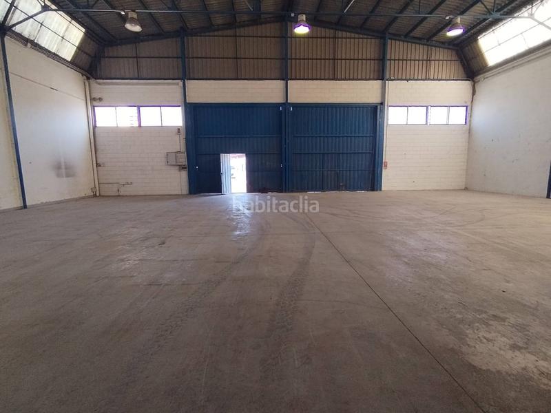 Foto 9e070317-6b4a-42ac-b9f3-d794ea27a8cd. Affitto capannone industriale in Pla de la Vallonga Alicante